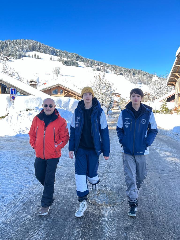 Deniz Paçacı Derin Paçacı Dr. Emin Burçak Paçacı